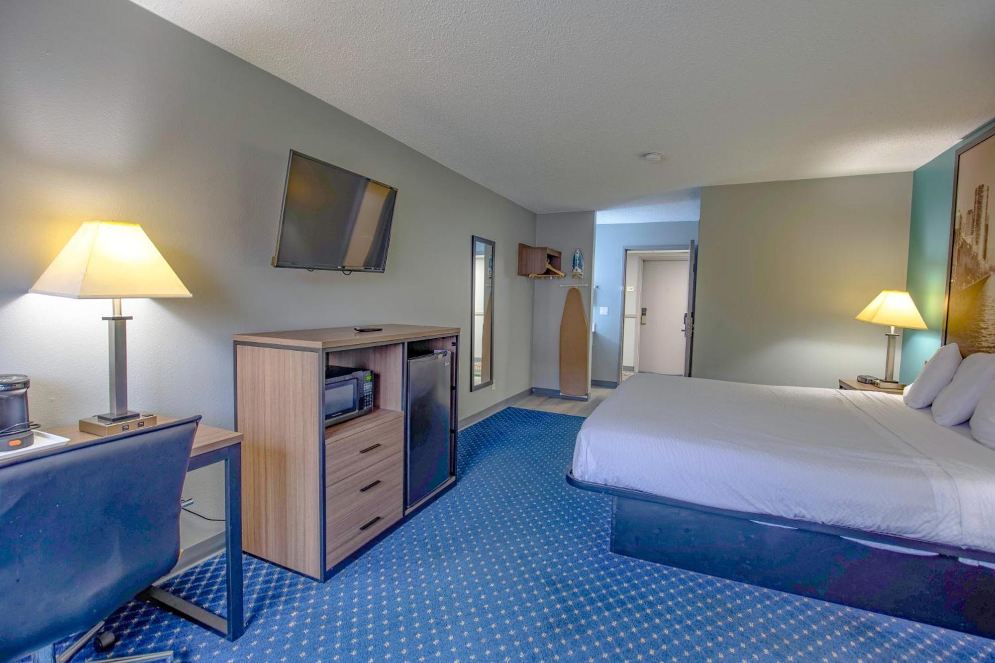 Hotel Super 8 By Wyndham I-90 Casino District 2*