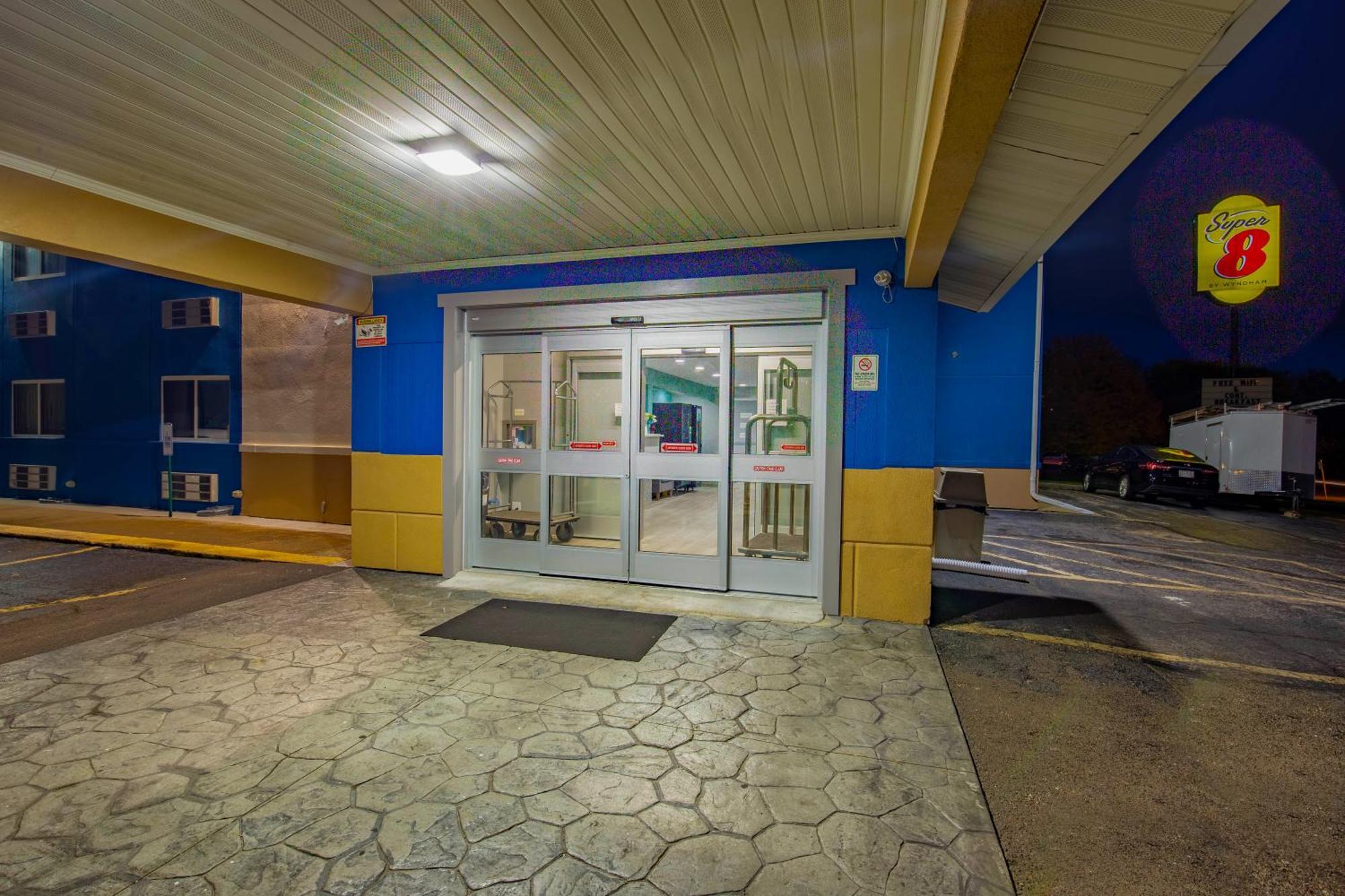 Super 8 By Wyndham I-90 Casino District